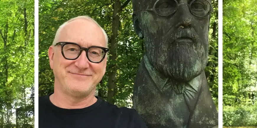 Juergen Matzka in front of the Adolf Schmidt bust at the Geomagnetic Observatory in Niemegk.