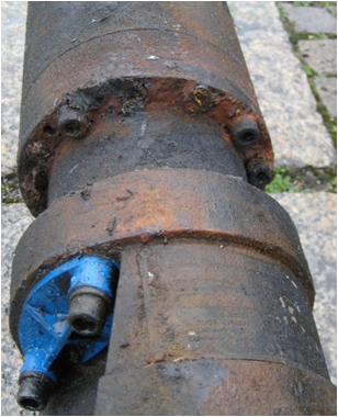 Motor with corroded bolt heads